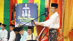 Buka puasa bersama dan santunan anak yatim di LAM Batam dihadiri Wali Kota Batam Amsakar Achmad yang mengajak masyarakat memperkuat kepedulian sosial di bulan Ramadan.