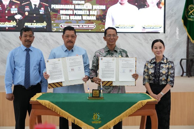 BP Batam dan Kejati Kepri menandatangani MoU kerja sama hukum untuk memperkuat kepastian hukum, mendukung investasi, dan memastikan pembangunan Batam berjalan optimal.