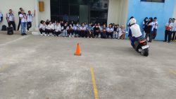 Ban selip motor kerap terjadi di jalan. Kenali penyebab dan cara menghindarinya agar berkendara lebih aman dan nyaman setiap hari.