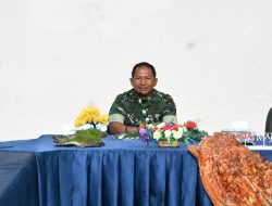 Danlanud RSA Tekankan Disiplin dan Kebersihan Lingkungan dalam Rapat Staf