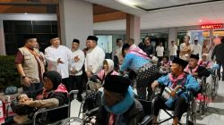 Plt Gubernur Riau lepas 439 calon haji asal Pekanbaru di Batam