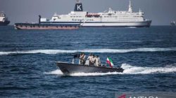 Selat Hormuz dibuka kembali oleh Iran, Indonesia menyambut positif karena memberi kepastian pasokan energi global dan menekan harga minyak dunia.