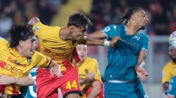 Lecce tertahan di zona degradasi usai imbang 1-1 melawan Fiorentina. Hasil ini membuat Lecce belum keluar dari ancaman turun kasta Serie A.