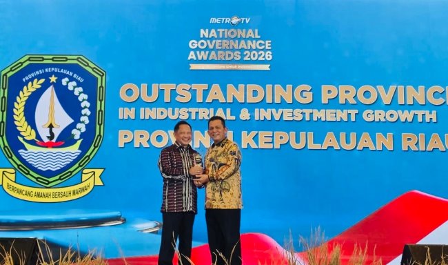 National Governance Awards 2026 mengantarkan Gubernur Kepri Ansar Ahmad meraih dua penghargaan bergengsi berkat keberhasilan pembangunan manusia, ekonomi, dan investasi.