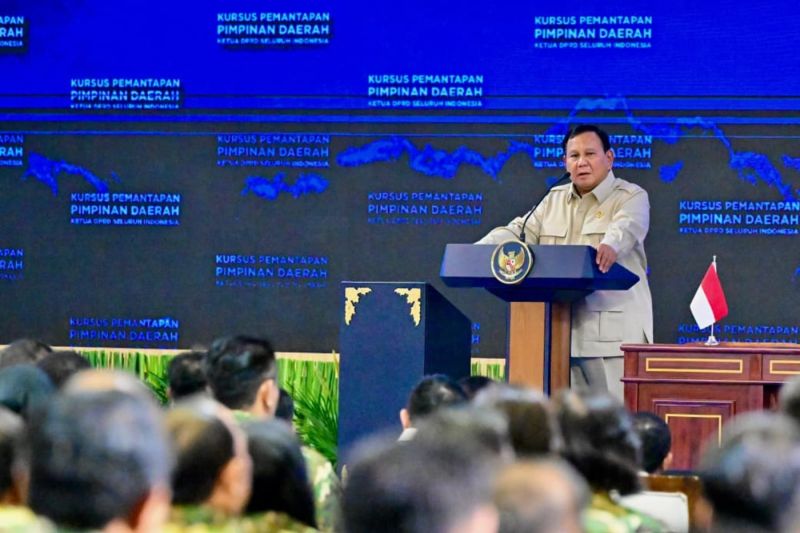 Prabowo menyebut Ketua DPRD sebagai patriot bangsa dan menegaskan peran strategis daerah dalam menentukan kekuatan serta masa depan Indonesia.