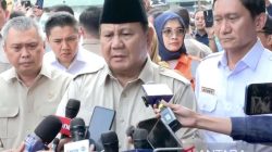 Presiden Prabowo jenguk korban kecelakaan KA Argo Bromo di RSUD Bekasi. Tujuh orang meninggal, puluhan luka, evakuasi berlangsung selama delapan jam.