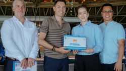 Ny. Sinta Aneng bersama pihak PT Pulau Bawah