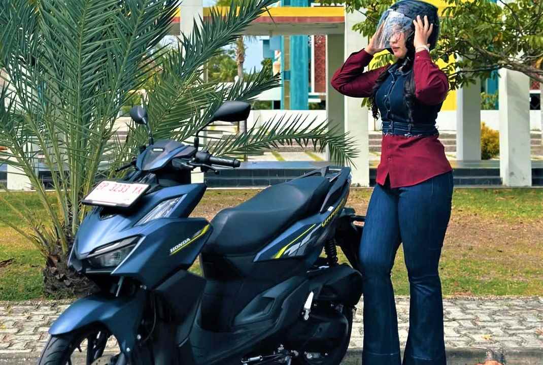 Honda Vario 160 hadir di Kepulauan Riau sebagai skutik premium sporti dengan mesin 160cc, fitur canggih, dan konsumsi BBM irit, lengkap dengan promo menarik di Batam dan sekitarnya.