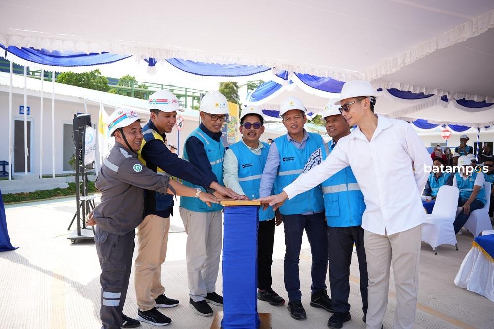 PLTGU Batam #1 resmi memasuki tahap konstruksi melalui seremoni first piling. PLN Batam perkuat pasokan listrik 120 MW untuk dukung investasi dan ekonomi Batam.