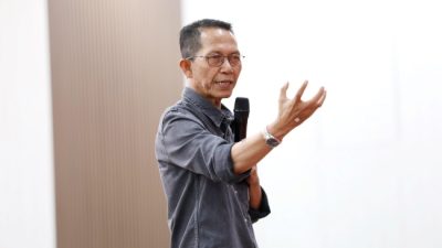 AMSAKAR ACHMAD SANG ORATOR