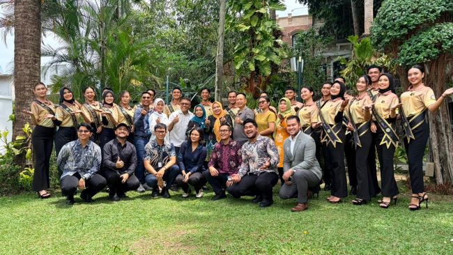 Duta Wisata Encik & Puan Batam 2026 mengikuti audiensi bersama Ketua TP PKK untuk memperkuat karakter, percaya diri, dan kesiapan promosi pariwisata Batam.