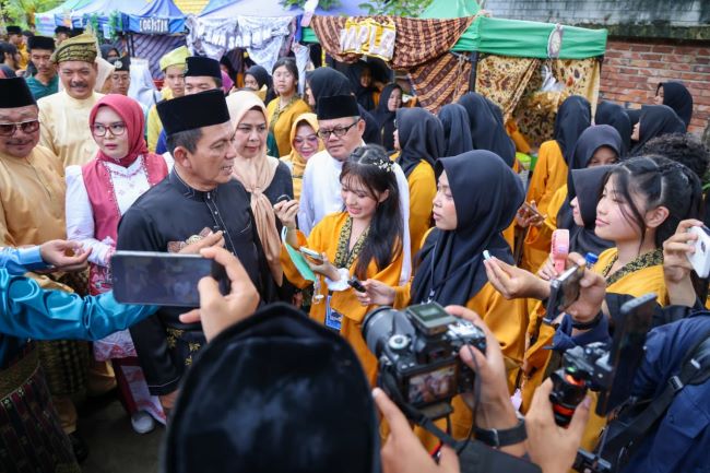 Pendidikan bermutu ditegaskan Gubernur Kepri Ansar Ahmad saat Hardiknas 2026 sebagai kunci mencetak generasi unggul, berkarakter, dan berdaya saing.