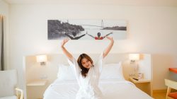 Promo HARRIS Barelang Batam hadir dengan diskon kamar hingga 25 persen melalui DiscoverASR.com. Tamu juga bisa menikmati berbagai keuntungan tambahan dan aktivitas seru akhir pekan.