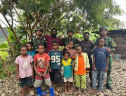 Di Balik Kabut Wondama, Langkah Prajurit Tuah Sakti Hadir Membawa Kehangatan