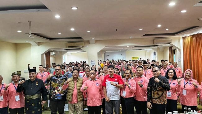 Stabilitas Sistem Keuangan Nasional menjadi fokus Munas APVA ke-8 dengan penguatan sinergi industri KUPVA, peningkatan SDM, dan pemanfaatan teknologi digital.