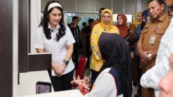 Wamendukbangga tinjau layanan KB di Puskesmas Batu X Tanjungpinang untuk memastikan pelayanan kontrasepsi berjalan optimal, aman, dan sesuai standar nasional.