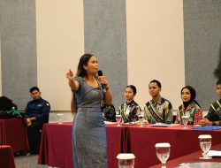 Rani Ketua SWARA. Bekali Finalis Duta Wisata Batam 2026  Public Speaking dan Pengembangan Kepercayaan Diri