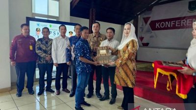 Pemkab Natuna hibahkan tanah kepada 57 kepala keluarga