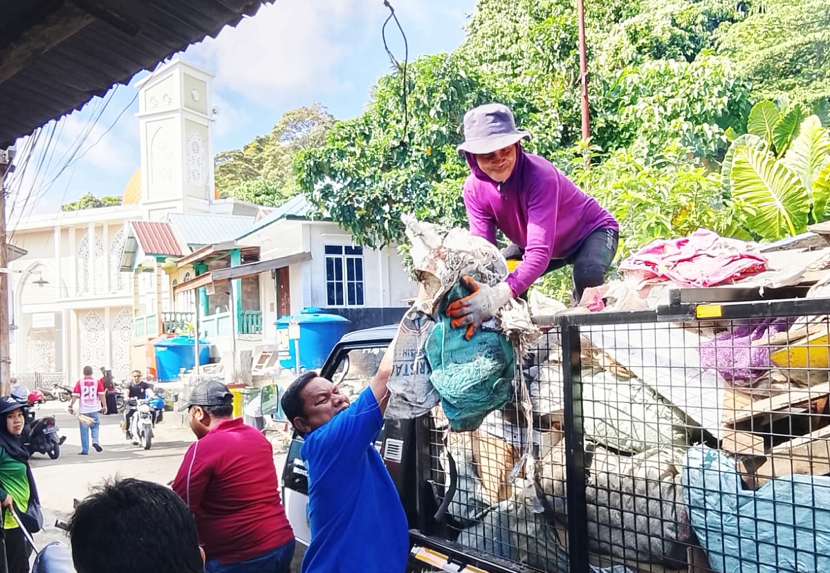 Camat Siantan Syamsir, galakan Goro Siantan Jum'at Berser