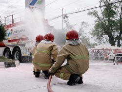 Pertamina Patra Niaga Regional Sumbagut Tingkatkan Kesiapsiagaan Tanggap Darurat Melalui Simulasi Penanggulangan Keadaan Darurat SPBU di Aceh Besar
