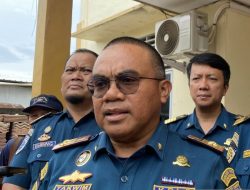 KSOP Batam: 8 awak kapal selamat dari kapal tenggelam di Selat Malaka