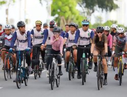 Batam Rayakan Semarak Bersepeda Bersama Aa Gym dan Ribuan Goweser