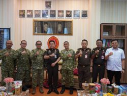 Dua Putra Jepara Bertemu di Kupang, Kisah Kababinkum TNI dan Kajati NTT yang Ternyata Satu Almamater SMA