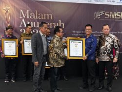 Bupati Anambas Dato’ Aneng Raih Anugerah Tokoh Inspiratif Nasional SMSI 2026 di Gedung Dewan Pers