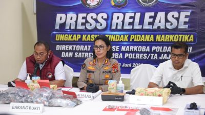 Polda Kepri Gulung Sindikat Narkoba, Sita Ratusan Sabu dan Vape Liquid Mengandung Etomidate