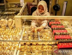 Daftar lengkap harga emas tiga jenama di Pegadaian naik Sabtu pagi