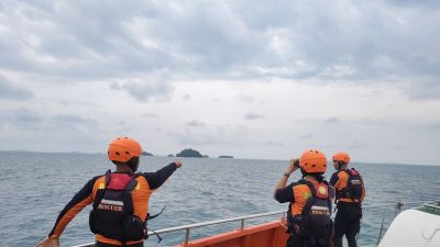 SAR cari penumpang KMP Bahtera Nusantara terjatuh di perairan Bintan