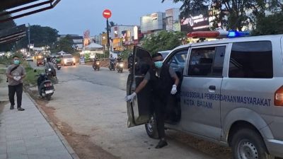 Dinsos PM Batam evakuasi orang telantar untuk dirawat dan dipulangkan