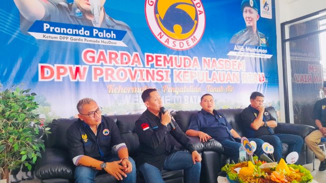Ketua DPW Garda Pemuda NasDem Kepri, Allib Murniman meberikan kata sambutan.