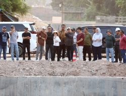 Li Claudia Tinjau Drainase dan PJU, Penanganan Banjir hingga Penerangan Jalan Digesa