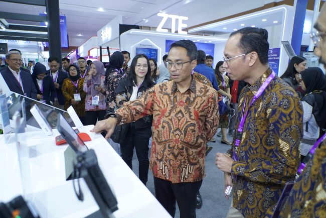 Telkom menghadirkan AIcosystem dan OCA di DTI-CX 2026 untuk membantu industri meningkatkan efisiensi, produktivitas, dan pengalaman pelanggan.