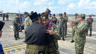 Gemuruh F-16 di Langit Batam: Ribuan Warga Padati Open Base TNI AU di Lanud Hang Nadim