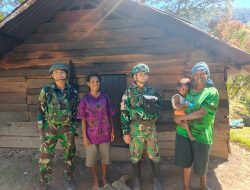 Satgas Yonif 136/TS Pererat Silaturahmi dengan Warga di Kampung Dolinggame