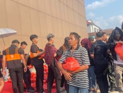 Sambut HUT ke-81 RI, First Club Bagikan 1.000 Paket Sembako untuk Warga Batam