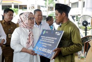Marlin dan HMR Serahkan CSR PT PLN Batam untuk 1.176 Nelayan