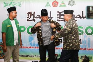Dipakaikan Jaket depan Wagub Marlin dan Cak Nur, HMR Resmi Menjadi Keluarga Besar Banser