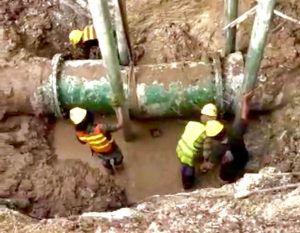 Perbaikan Pipa di Depan Kepri Mall Rampung, Air Mulai Dialirkan Bertahap