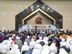 Pemkab Kuningan lepas pemberangkatan pertama 431 jamaah calon haji