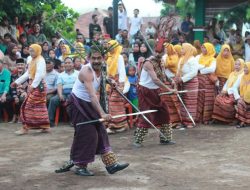 Yayasan Jepang-Indonesia bantu dua sekolah rusak di Desa Lamahala NTT