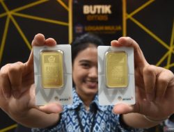 Harga Emas Antam Melonjak, Mikir Mau Jual atau Tahan