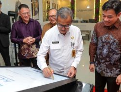 Jefridin Inaugurates Gleneagles Johor Hospital Representative Office in Batam, Easing Access to Medical Services