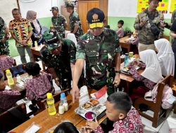 Panglima TNI Tinjau Pembagian Makan Bergizi Gratis untuk Siswa di Cimahi