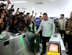 Dukung Transformasi Digital, Pemerintah Luncurkan QRIS TAP untuk Transportasi