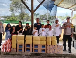 Polres Lingga Rayakan HUT Polda Kepri ke-20 dengan Berbagi Sembako di Bulan Ramadhan