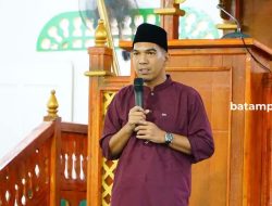 Safari Ramadan di Senayang, Wabup Lingga Ajak Masyarakat Tingkatkan Ibadah dan Jaga Kebersamaan