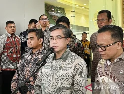 Menaker Yassierli Kaji Penghapusan Batas Usia dalam Rekrutmen Pekerja